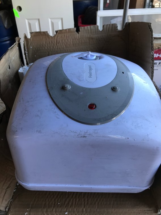 On Demand fealgrost electric hot water heater