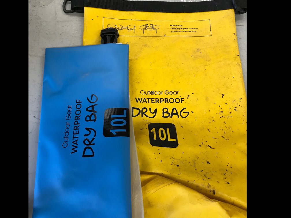 2 Dry bags
