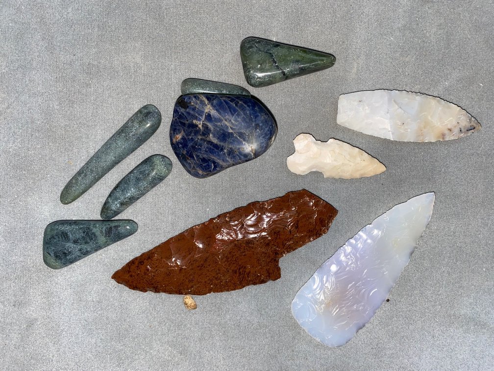 Arrowheads & Stones
