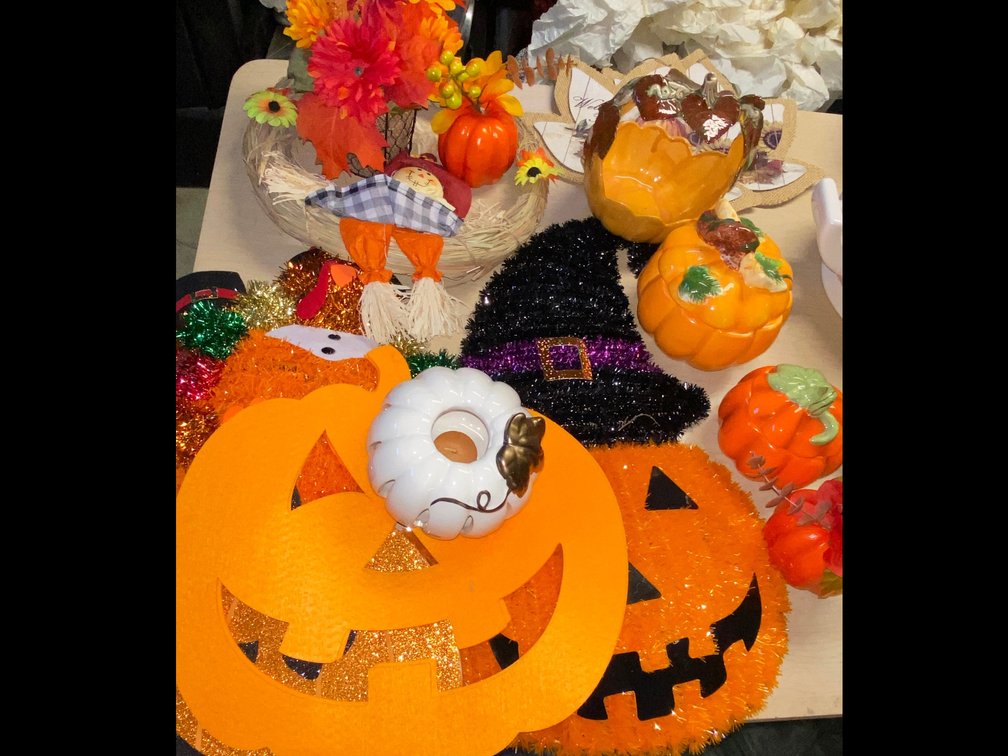 Straw Scarecrow Wreath, Ceramic Pumpkins, Tinsel Decor, and More