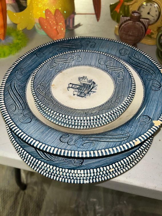 Several pieces of Currier & Ives dishware-5 plates, bowl with chip