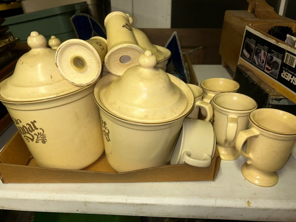 Pfaltzgraff canisters**with damage**, cups, salt & pepper