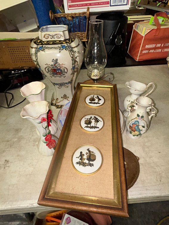 Vase, decorative plates from First Baptist Church of East Main Street, Glenville, decorative platters