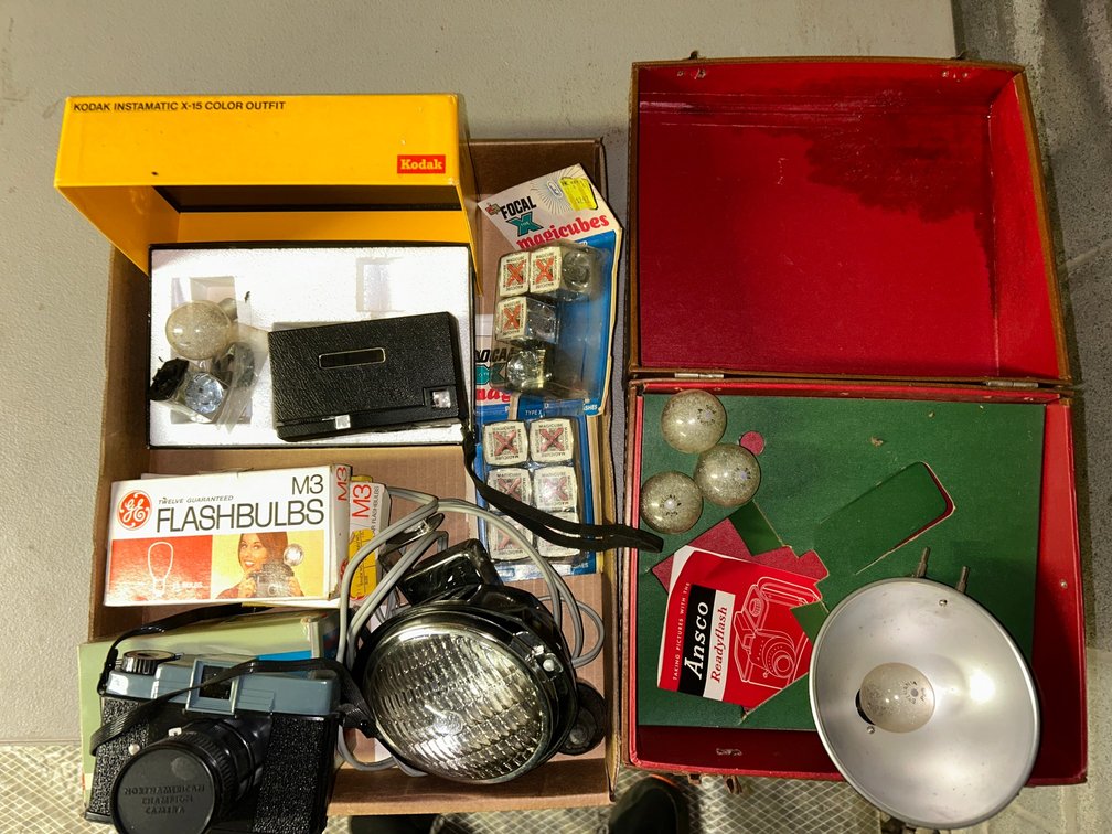 Magic camera flash cubes, Instamatic X15 camera, camera lights