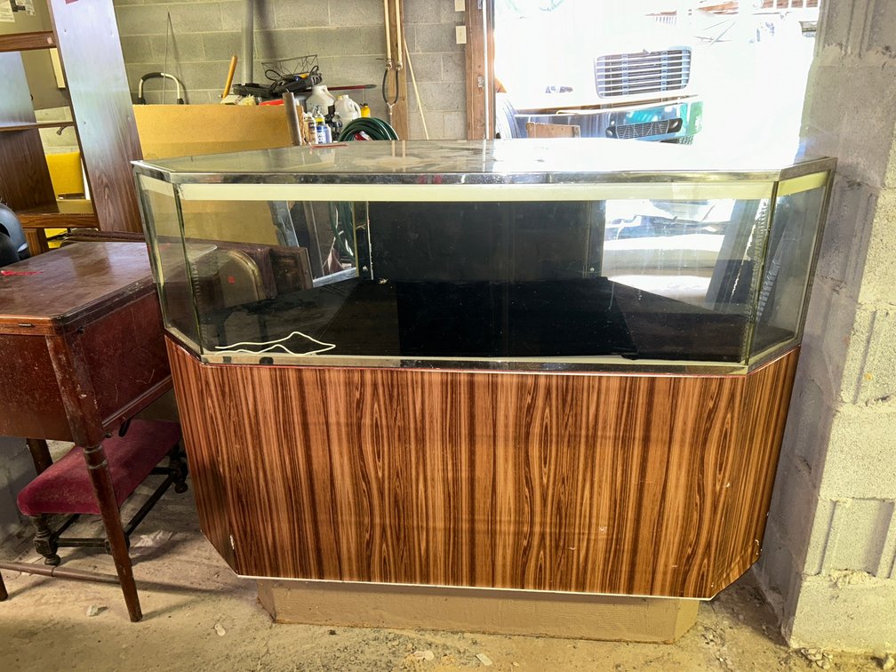 Lighted commercial display case