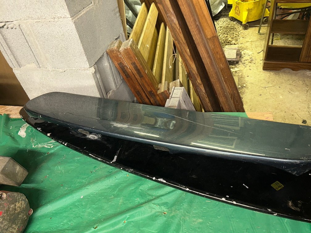 2 Car spoilers