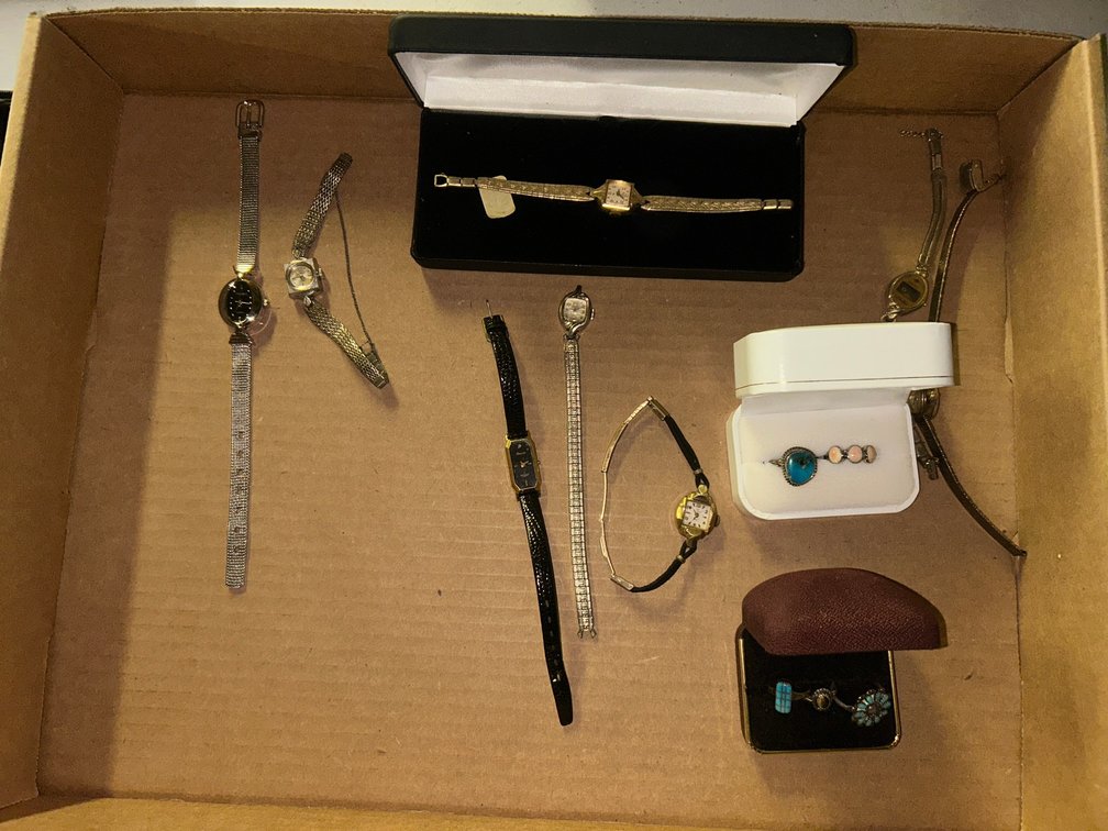 Ladies watches, collection of rings
