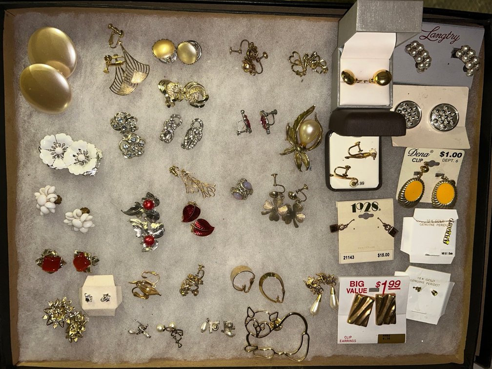 Vintage ladies earrings