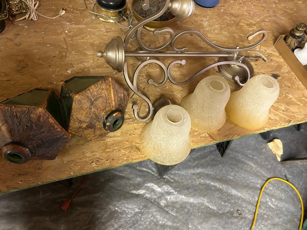 Ceiling mount chandelier