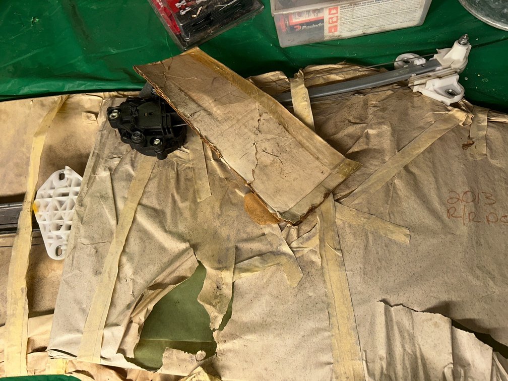 2013 Honda Civic right rear door glass and power unit, 2014 Honda Accord left side window and power motor