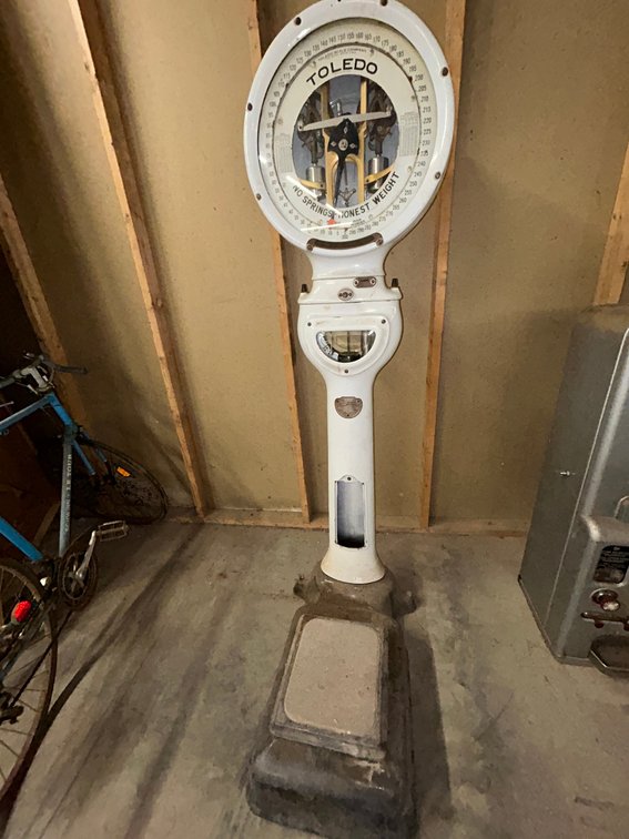 Antique Toledo Lollipop scale, 71" high