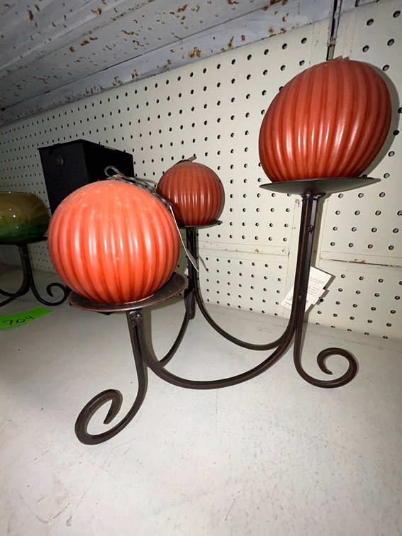 Stratford candle holder