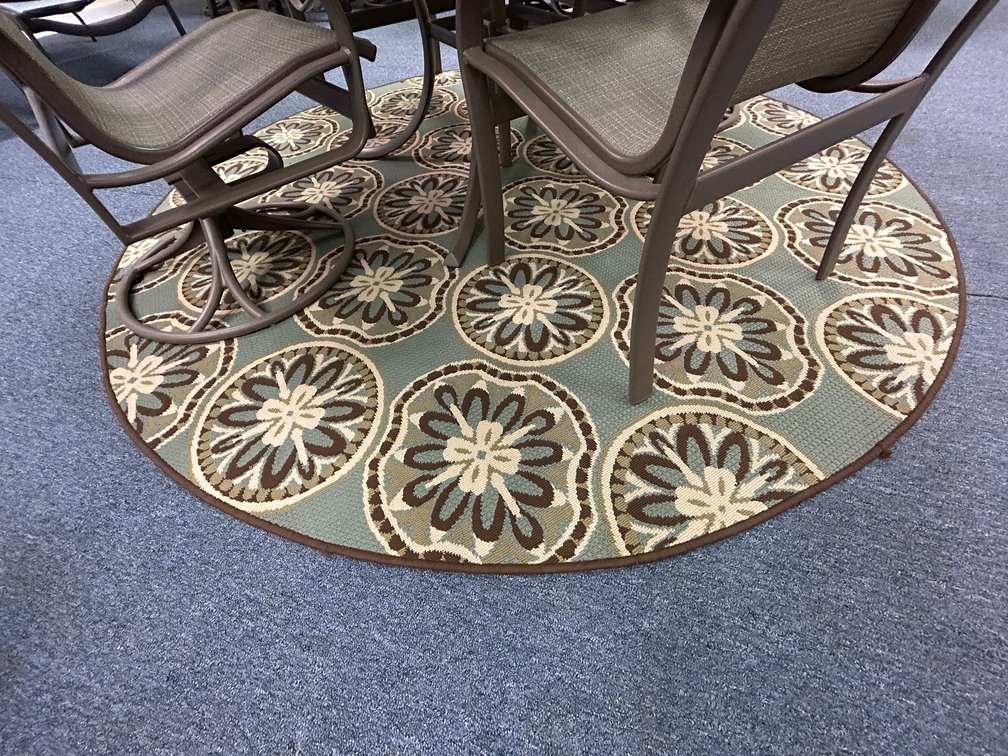 Oriental Weaver's round outdoor rug