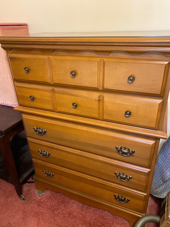 Chest of drawers