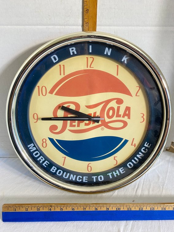 Battery operated Pepsi-Cola clock-14" diameter