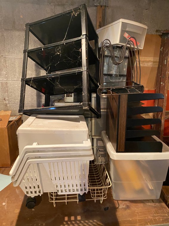 Assortment of organizing bins, drawer assemblies