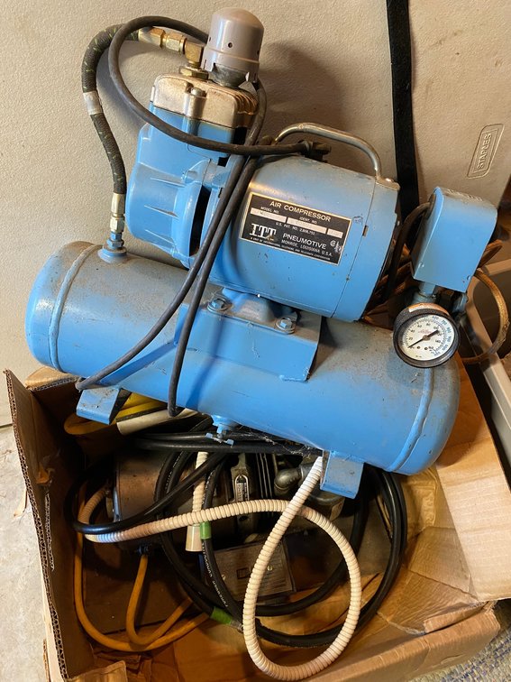 Portable electric air compressor, Nuarc Company electric pump