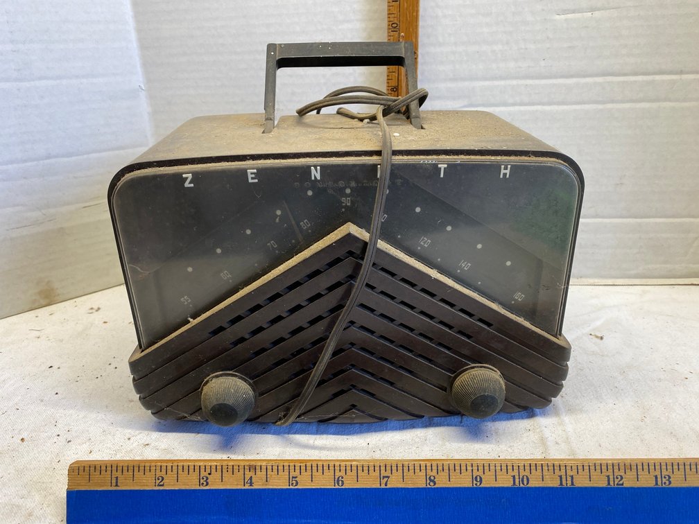 Vintage Zenith radio
