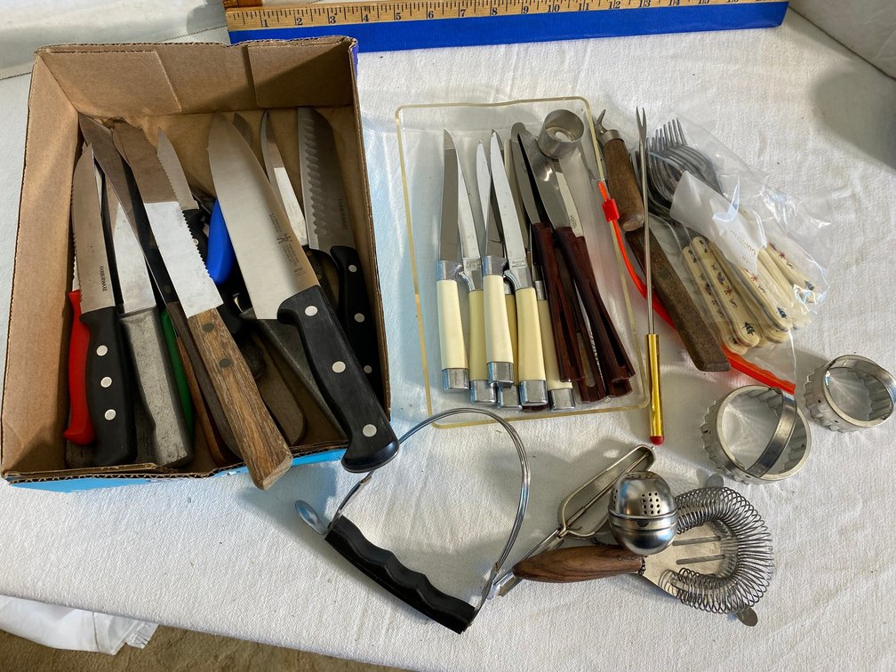 Knives, kitchen utensils, flatware