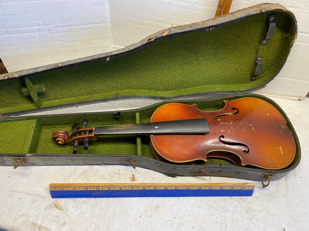 Violin with case**needs restored-no strings**