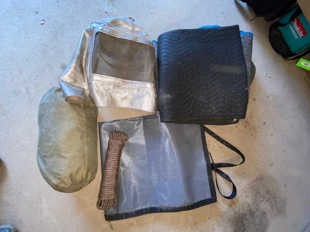 Moving Blankets, Covers & Sandblasting Helmet
