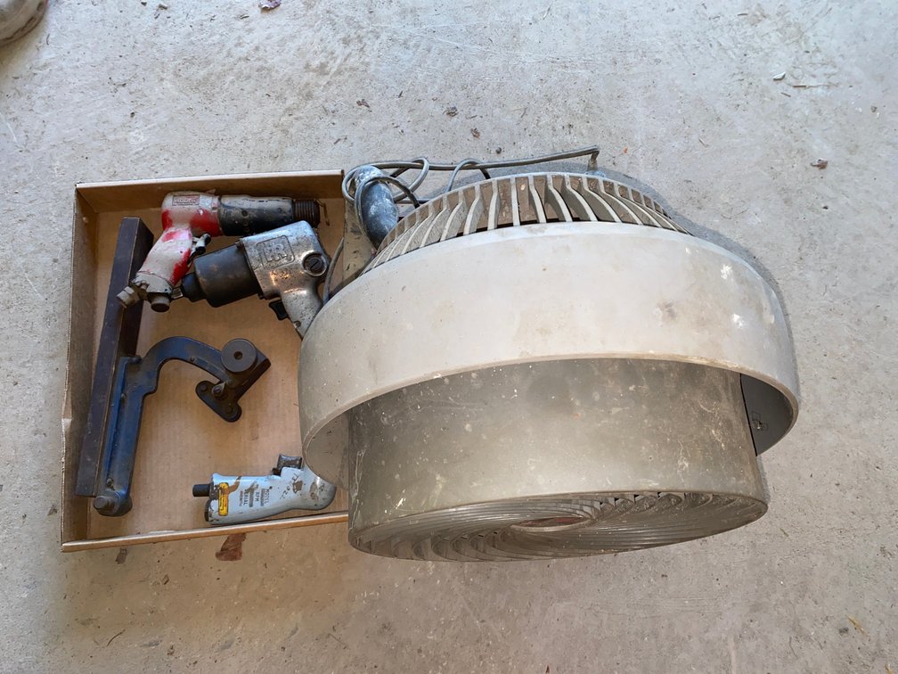 Floor Fan & Pneumatic Tools