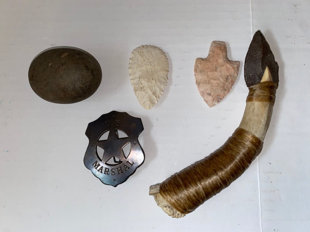 Flint Knife & Marshal Badge