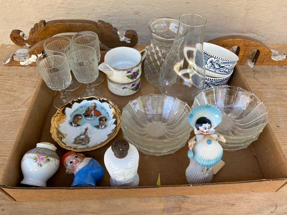 Misc. glassware items