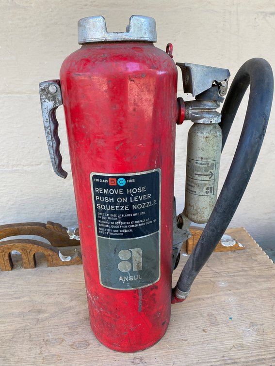 Fire extinguisher