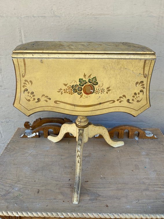 Small drop leaf side table