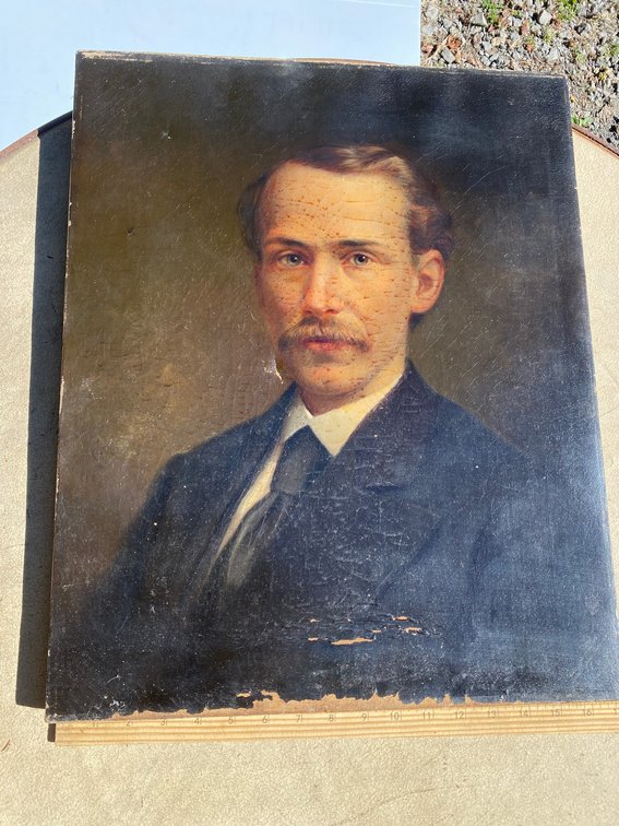 Vintage portrait of Man in suit painting on canvas