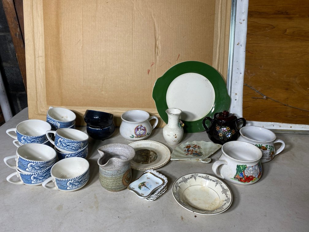 Currier & Ives coffee cups, other dishes