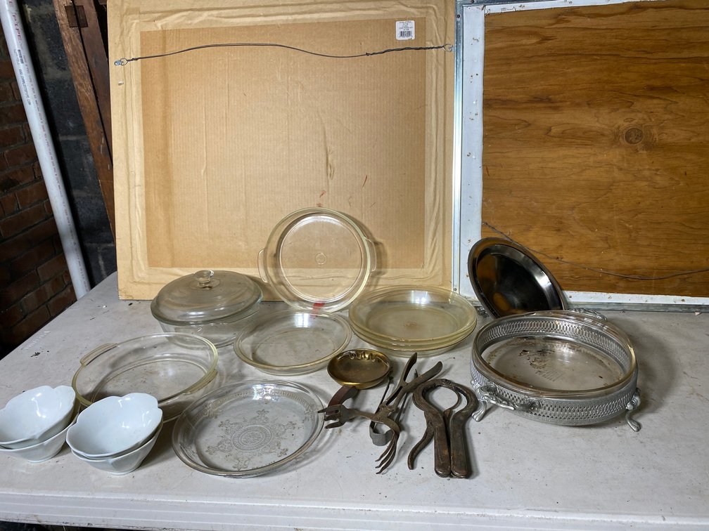 Glass cookware, accessories