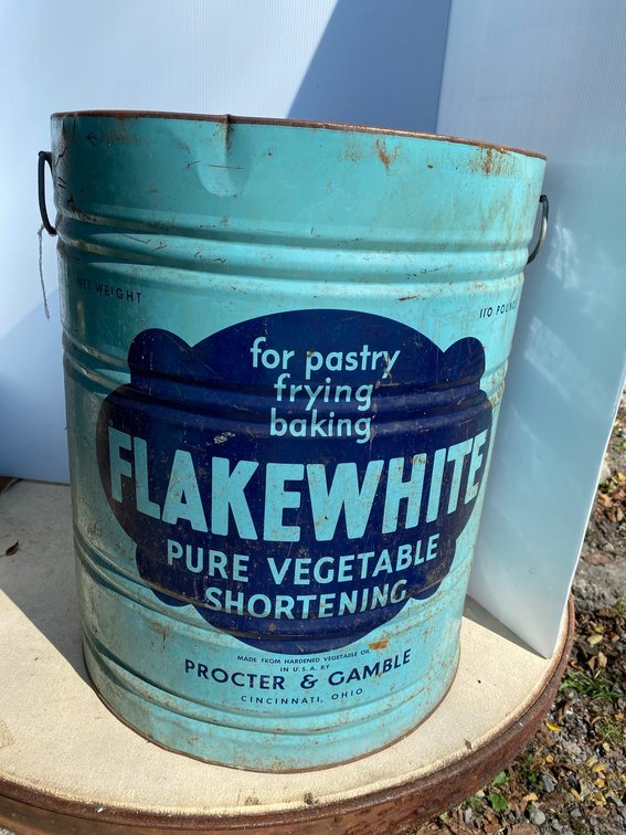 Large Flakewhite Shortening metal can
