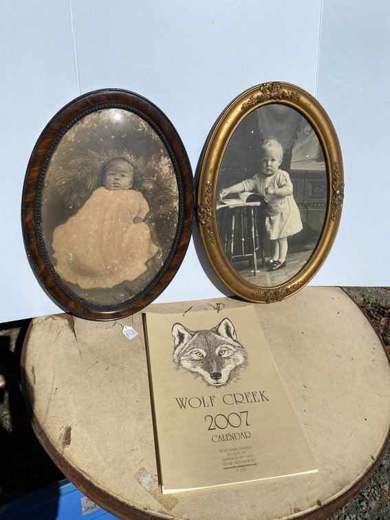 2 Vintage oval photos, 2007 Wolf Creek calendar