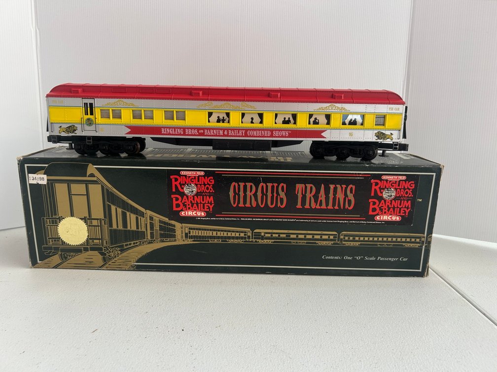 K-Line Heavy Weights Ringling Bros. Barnum & Bailey pie car