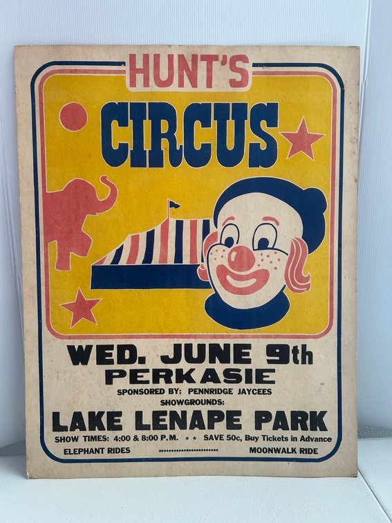 Vintage Hunts Circus advertising sign