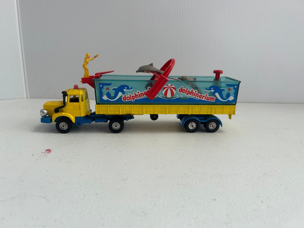 Dolphinarium Corgi Major articulated trailer truck with a Dolphin water theme