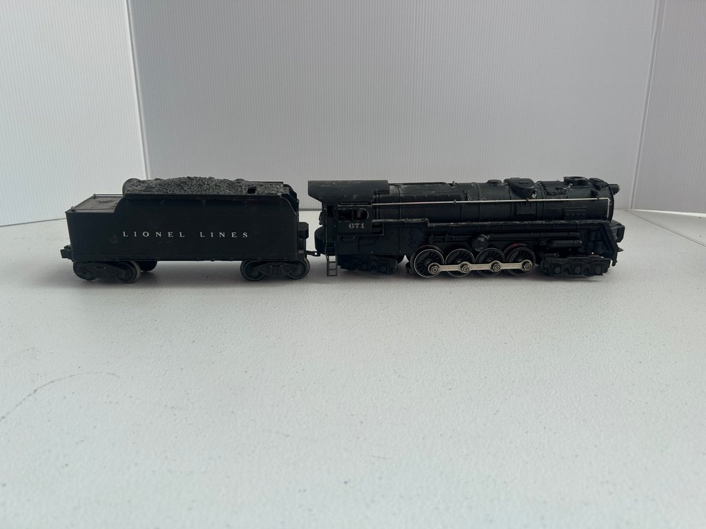 Lionel Lines 4-8-4 Berkshire steam engine