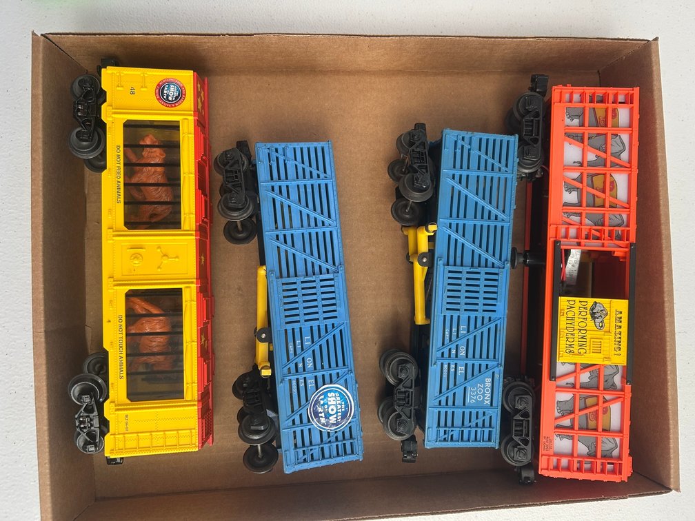 4 O Scale freight cars