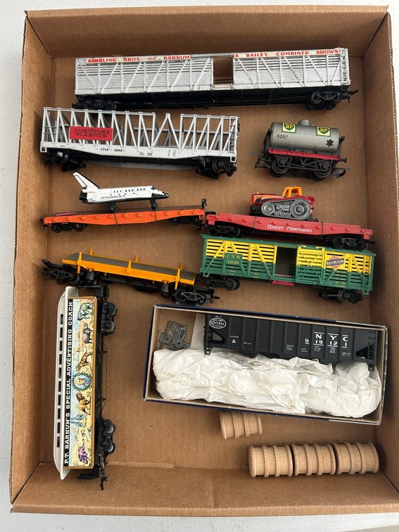 Selection of HO Scale rolling stock