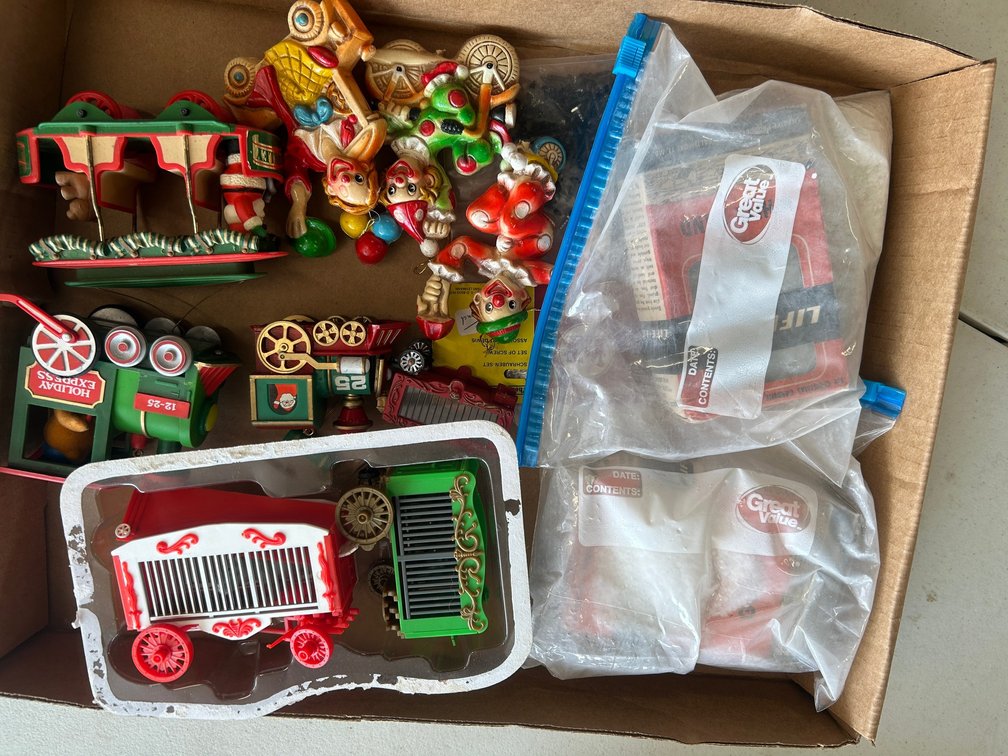Selection of circus theme items
