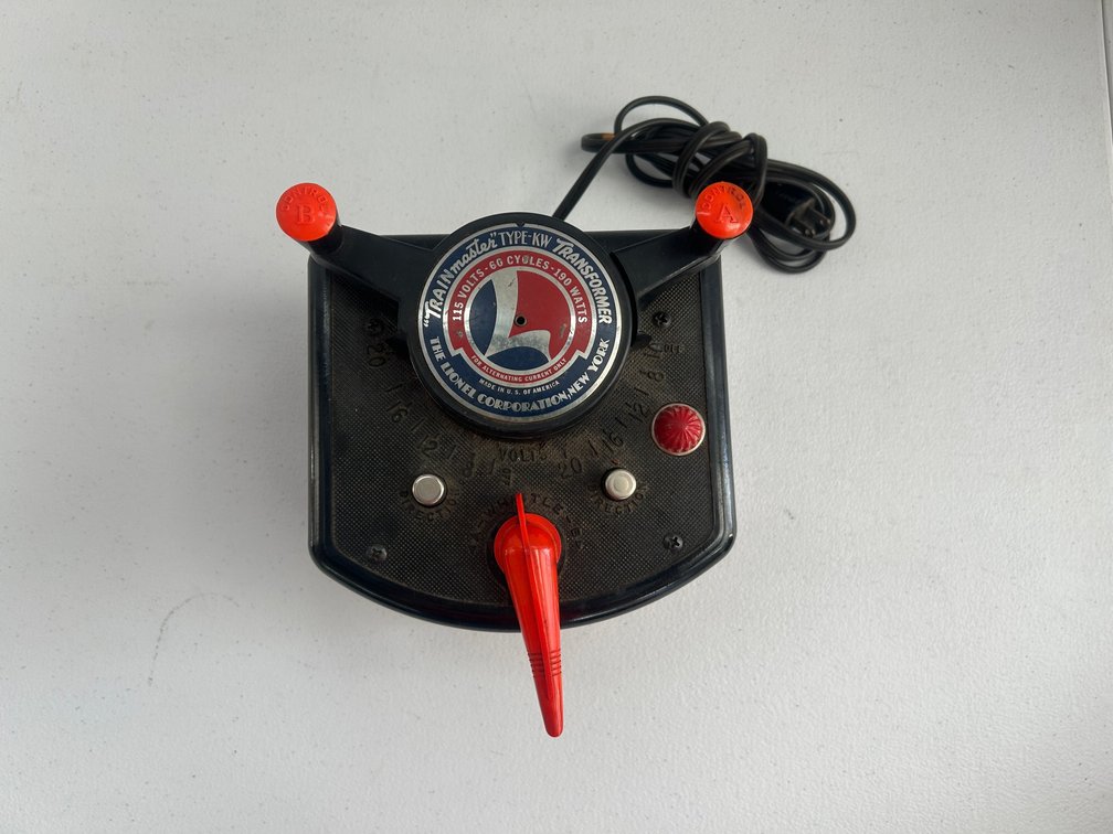 Lionel KW transformer