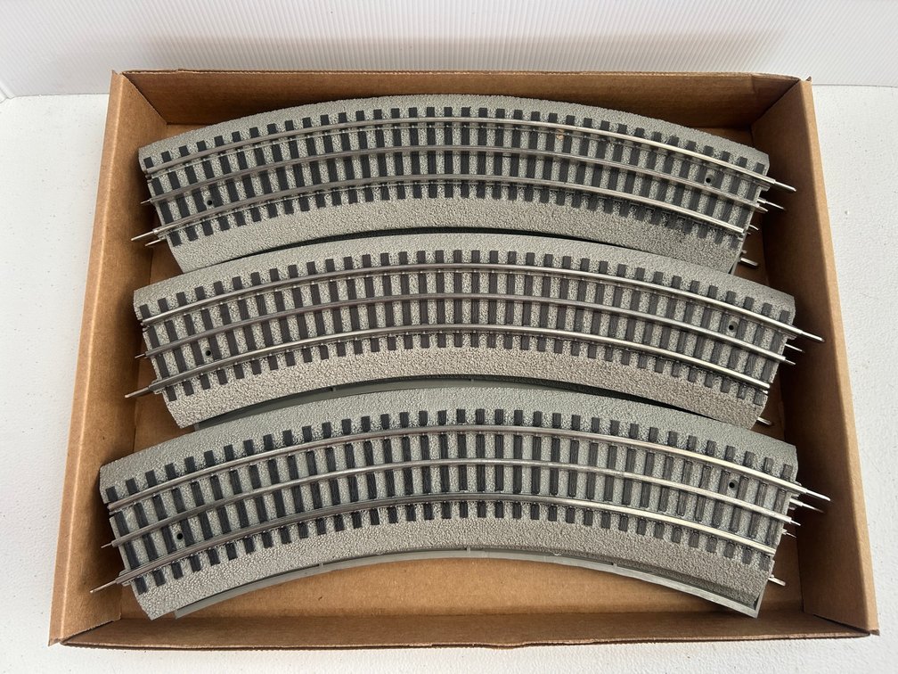 Selection of Lionel fast track