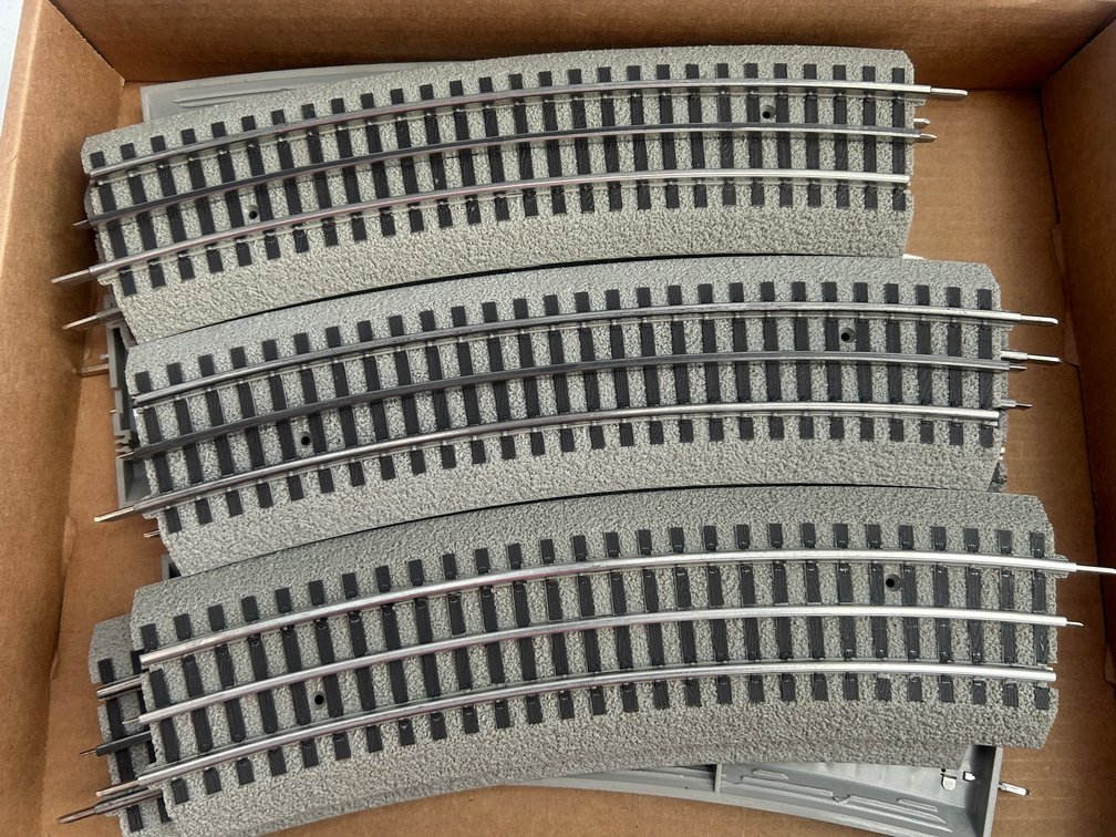 Selection of Lionel fast track