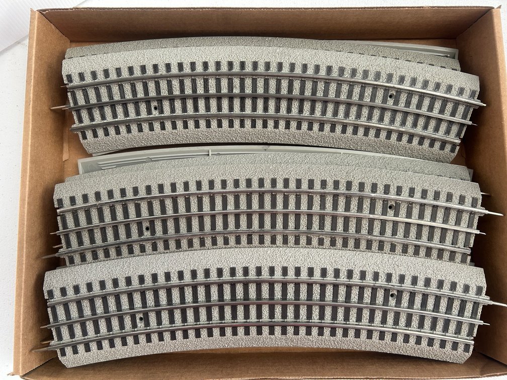 Selection of Lionel fast track