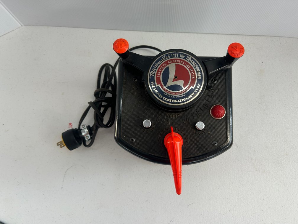 Lionel KW transformer