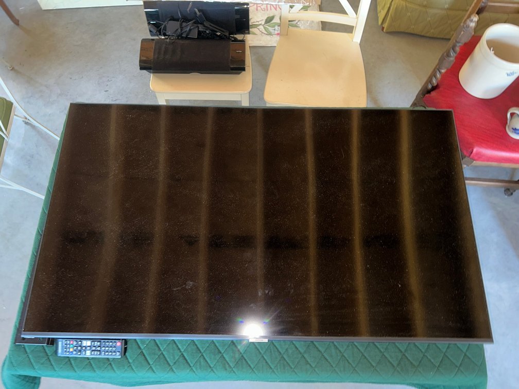 50 Inch Samsung Television with Controller