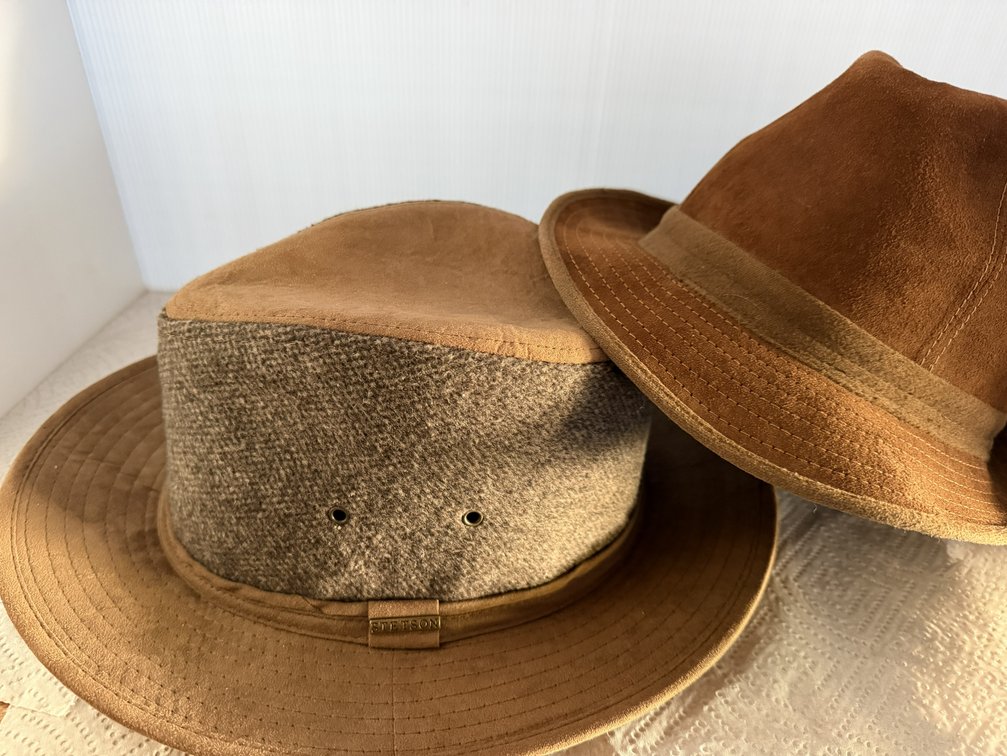 4 Hats