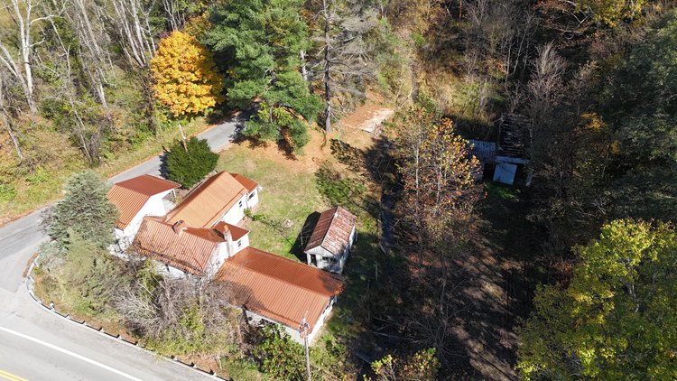 Image for 4 Bedroom on 1.75 Acres with Minerals Selling to the Highest Bidder